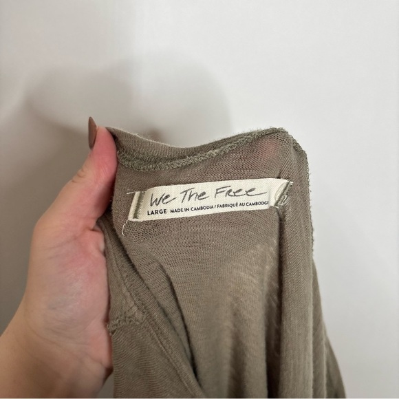 We The Free Sunshine In The Rain Tee size Large - Picture 6 of 7